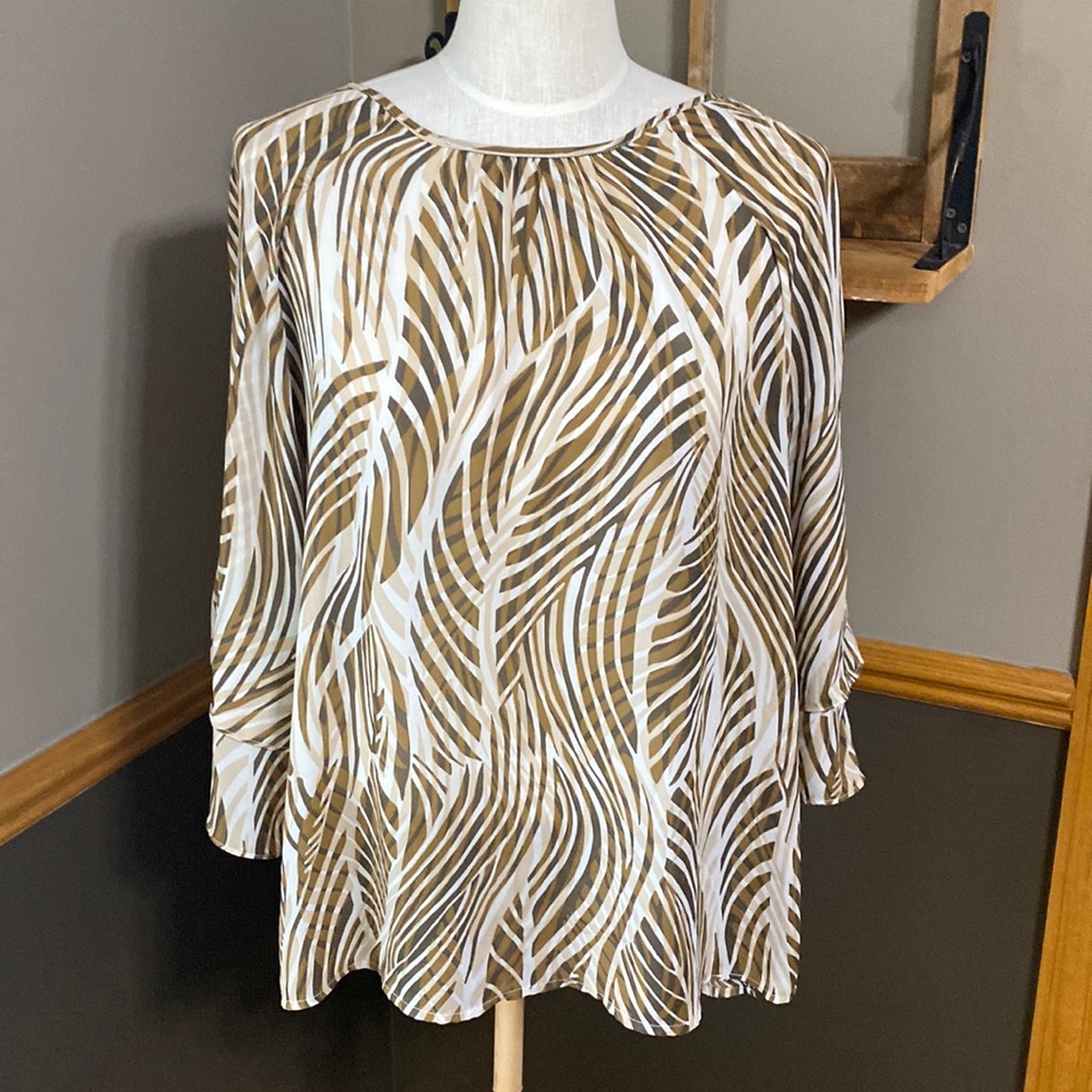Chico’s cream & brown tropical print cold shoulder 3/4 sleeve top